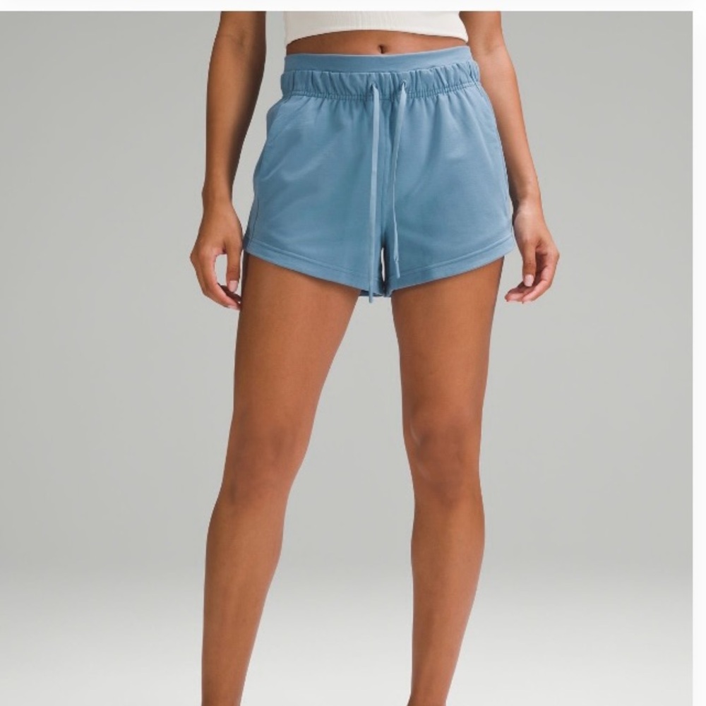 Lululemon Inner Glow HR Short 3” UTYB